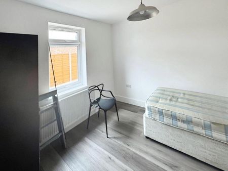 1 bedroom detached house to rent - Photo 2