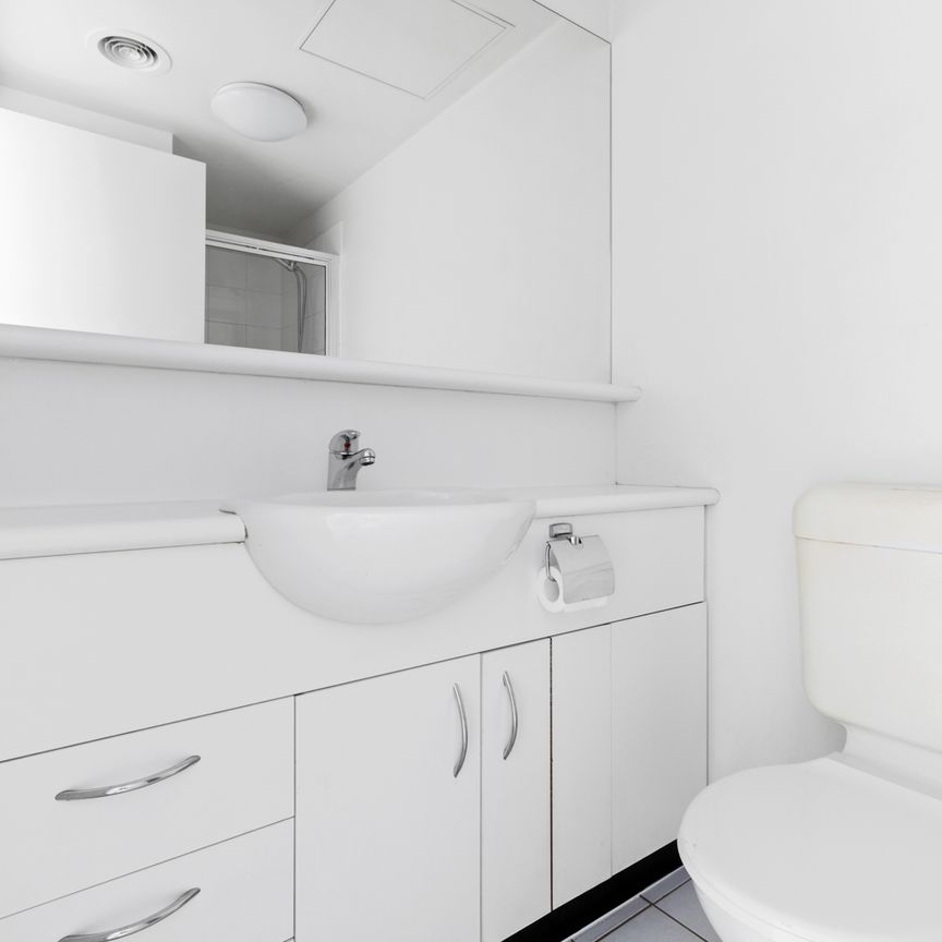 506/118 Franklin Street, Melbourne VIC 3000 - Apartment For Rent | Domain - Photo 1