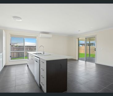 Family Home in Mango Hill - Photo 4