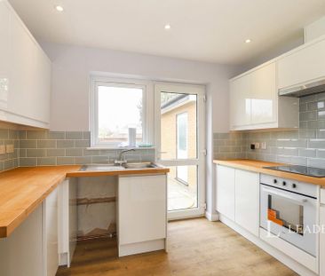 2 bedroom bungalow to rent - Photo 1