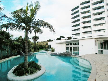 Resort Style Living - Photo 2