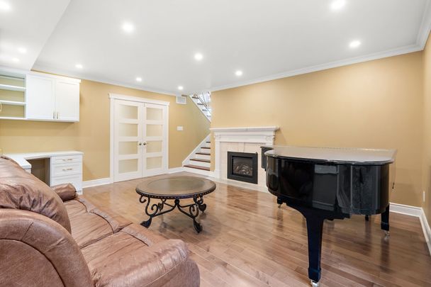 Maison à paliers multiples à louer à Westmount - Photo 1