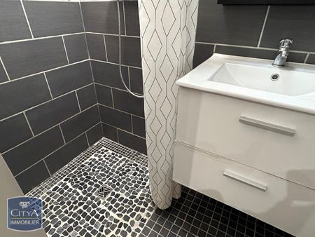 Location Appartement 1 pièce 24m² MARSEILLE 1er - Photo 4