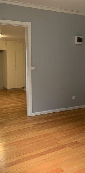 Centrally Located & Convenient - Photo 2