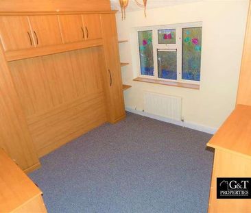 The Promenade, Brierley Hill, DY5 - Photo 2