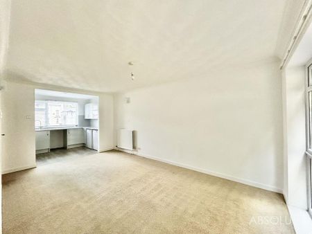 3 bedroom townhouse to rent - Photo 2