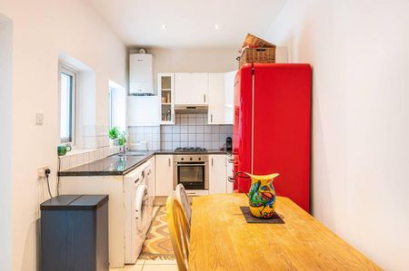 1 bedroom flat to rent - Photo 5