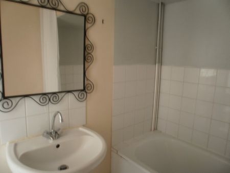 Location Appartement 2 pièces 39m² - Photo 2