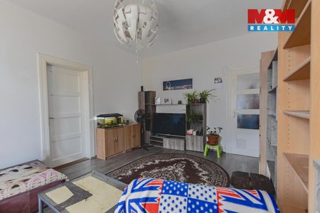 Pronájem bytu 2+1 74 m², V Bezovce 1979, Plzeň - Photo 2