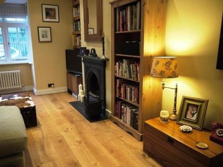 2 bedroom cottage to rent - Photo 2