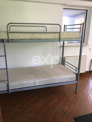 De inchiriat vila in Pitești zona Teilor ideala pentru grup - Photo 5