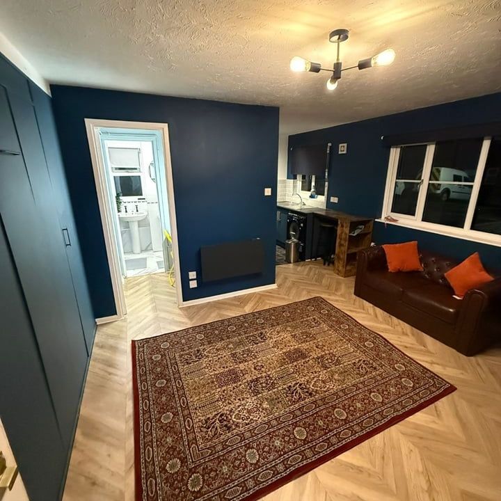 Studio Flat, Captains Palce, SO14 - Photo 1