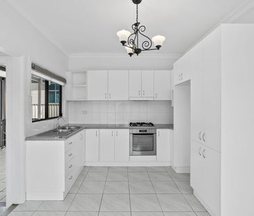 105 Blackman Parade, Unanderra, NSW 2526 - Photo 4