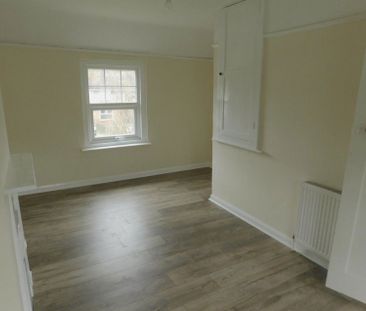 Senlac Gardens, Battle - £1,350pcm - Photo 4