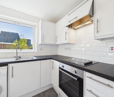 Sutton Close, Beckenham, BR3, London - Photo 5