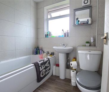 2 bedroom semi-detached house to rent - Photo 6