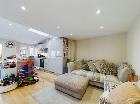 Upper Park Street, Cheltenham, Glos, GL52 - Photo 2