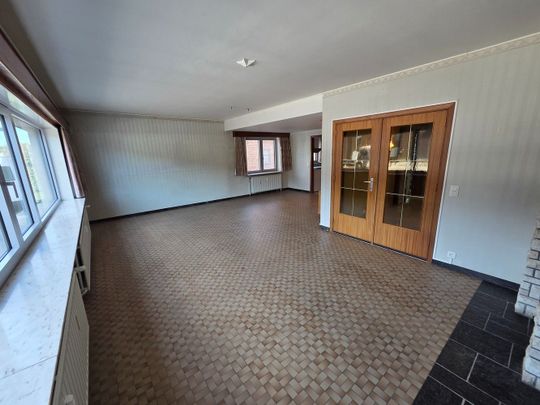 Uitzonderlijk ruim appartement met 4 slaapkamers, bureau en dubbele garage - Photo 1