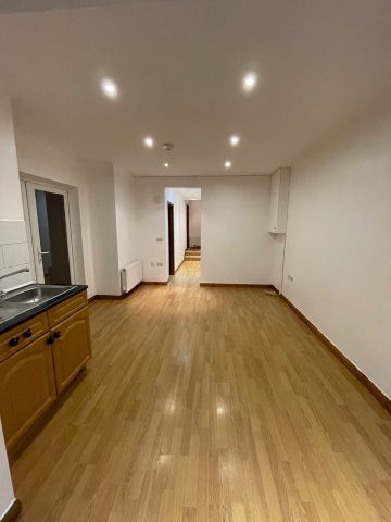 2 Bed Flat, Garratt Terrace, SW17 - Photo 5