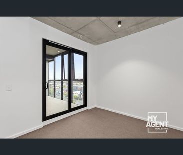 805/94-104 Buckley St, Footscray, Vic 3011 - Photo 4