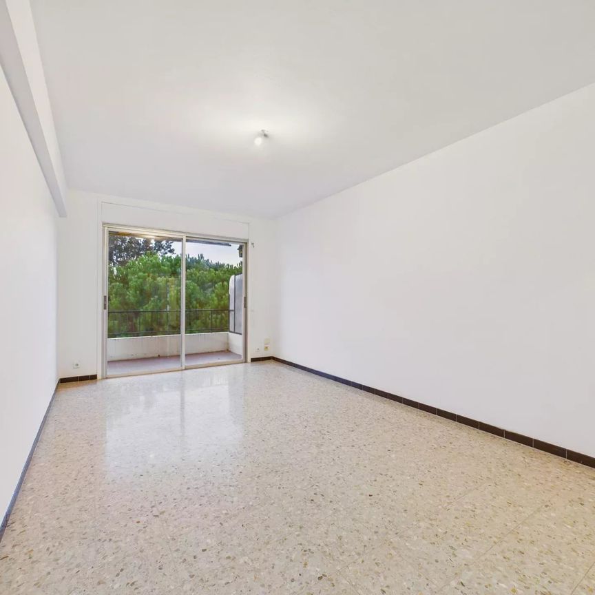 Location Appartement 2 pièces 56m² NICE 06100 - Photo 1