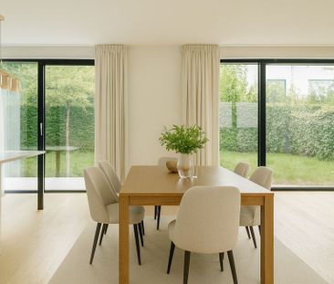 Woning te huur in Ukkel voor € 3.400 met 3 slaapkamers - Photo 6