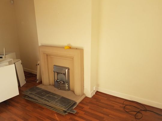 2 Bed Semi-Detached House, Dagnam Road, S2 - Photo 1