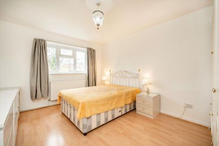 2 bedroom maisonette to rent - Photo 3