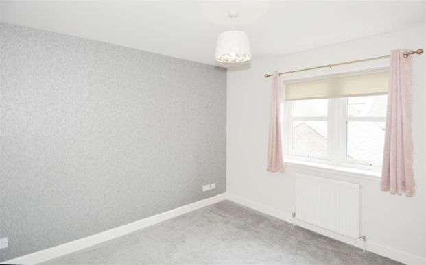 2 Bed Flat - First Floor - Photo 1