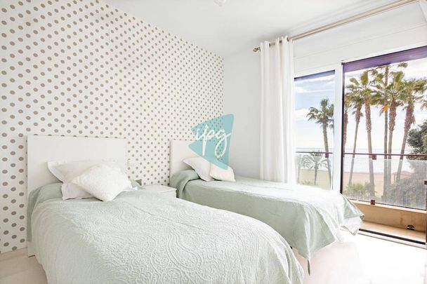 2 room luxury Apartment for rent in Estepona, Spain - Photo 1