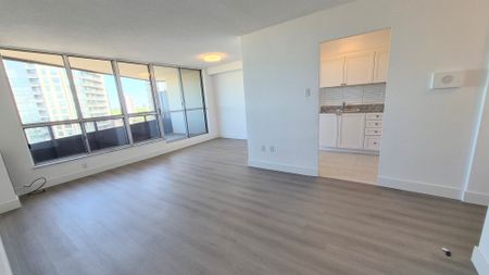For Lease - 21 Vaughan Road Unit# 1606, Toronto, Ontario - Photo 4