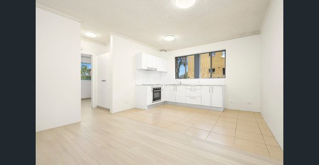 Stylish 1-Bedroom Unit - Photo 1
