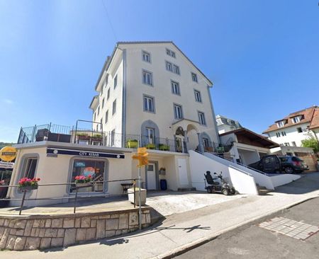 Renovated studio on the 3rd floor - Photo 2