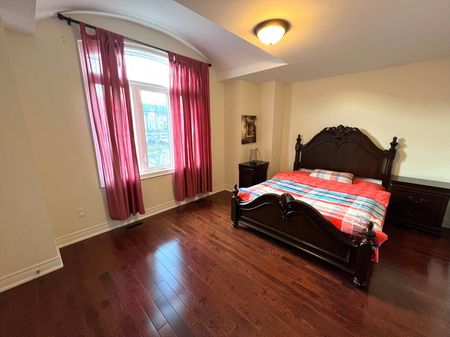 For Lease - 826 Wingarden Crescent, Pickering, Ontario - Photo 5