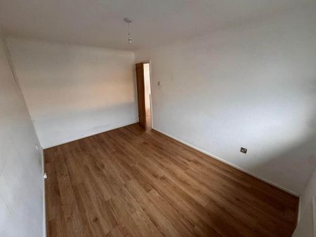 3 bedroom house to rent - Photo 2