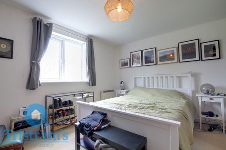 1 bed Flat for Rent - Photo 4