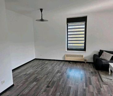 Zentral gelegene Wohnung 2 Zimmer KDB und TG-Platz - Foto 1