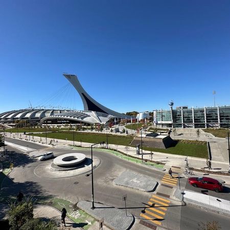 Grand 4 1/2 @ louer - face métro Viau / dernier étage - Photo 4