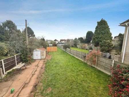 Waresley Court Road, Hartlebury, DY11 - Photo 4