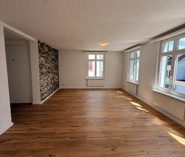 Gemütliche 3.5-Zimmer-Wohnung mit Balkon an zentraler Lage in Roman... - Foto 1