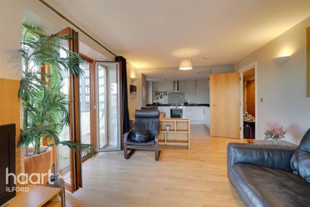 2 bedroom apartment to rent - Photo 3