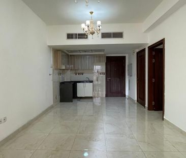 SAPCIOUS 1BHK WITH BIG TERRACE RENT ONLY 55K - Photo 3