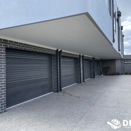 Prime Location in Albion - Photo 4