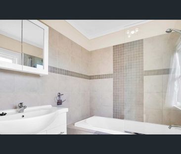 Charming 3-Bedroom Home for Rent in Beauty Point - Photo 5