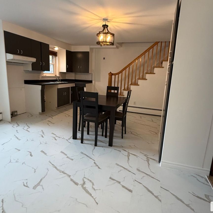 2177, Rue du rail, Charny à louer - Photo 1
