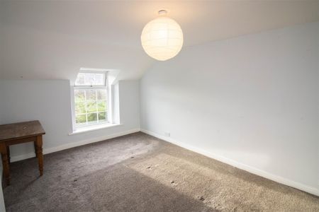 2 Bedroom Cottage - Photo 3