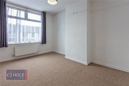 3 bedroom terraced house to rent - Photo 3