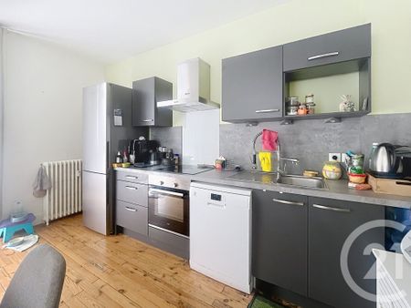 Location Appartement 3 pièces 85m² CHATEL GUYON 63140 - Photo 4