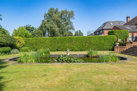 6 bedroom detached house to rent - Photo 5