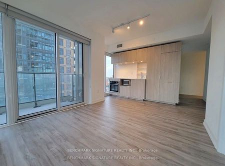 88 North Condos and Lofts 77 , #1810 - Photo 2